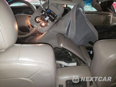 Zdjęcie 8 z 14 samochodu: 2006 GMC YUKON XL DENALI VIN:1GKFK66UX6J143823 - miniatura
