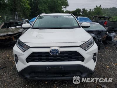 Piąte zdjęcie samochodu w środku: 2021 TOYOTA RAV4 XLE VIN:4T3RWRFV6MU030389 - miniatura