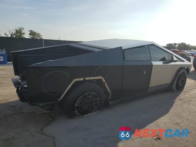 Trzecie zdjęcie samochodu z tyłu: 2024 TESLA CYBERTRUCK VIN:7G2CEHED9RA011760 - miniatura