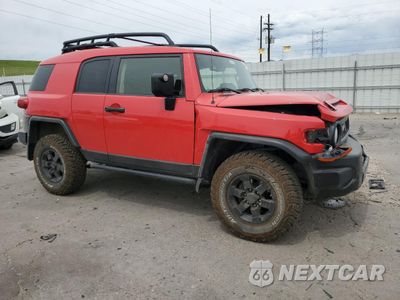 Czwarte zdjęcie samochodu z boku: 2012 TOYOTA FJ CRUISER VIN:JTEBU4BF1CK136325 - miniatura