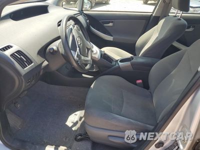 Zdjęcie 7 z 14 samochodu: 2012 TOYOTA PRIUS VIN:JTDKN3DU1C1557250 - miniatura