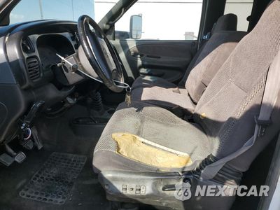 Zdjęcie 7 z 14 samochodu: 2001 DODGE RAM 3500 VIN:1B7MF33691J269398 - miniatura
