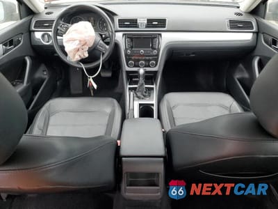 Zdjęcie 8 z 12 samochodu: 2012 VOLKSWAGEN PASSAT SE VIN:1VWBN7A34CC061881 - miniatura