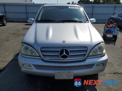 Piąte zdjęcie samochodu w środku: 2005 MERCEDES-BENZ ML 350 VIN:4JGAB57E95A551683 - miniatura