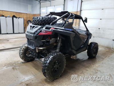 Czwarte zdjęcie samochodu z boku: 2023 POLARIS RZR PRO XP PREMIUM VIN:3NSRAB923PF290474 - miniatura