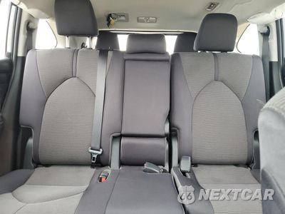 Zdjęcie 10 z 16 samochodu: 2022 TOYOTA HIGHLANDER L VIN:5TDBZRBH5NS243555 - miniatura