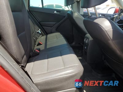 Zdjęcie 10 z 12 samochodu: 2010 VOLKSWAGEN TIGUAN SE VIN:WVGBV7AX2AW003569 - miniatura