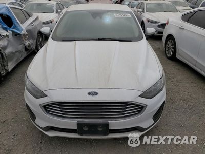 Piąte zdjęcie samochodu w środku: 2019 FORD FUSION SE VIN:3FA6P0LU1KR124873 - miniatura