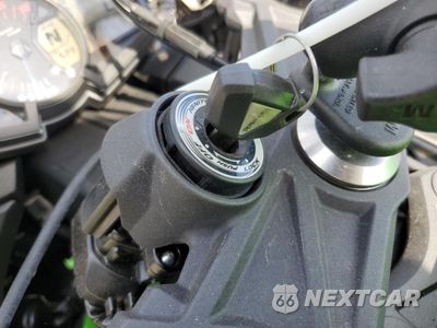 Zdjęcie 8 z 9 samochodu: 2021 KAWASAKI ZX636 K VIN:JKBZXJG13MA015377 - miniatura