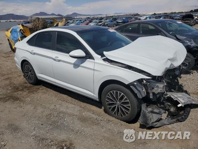 Czwarte zdjęcie samochodu z boku: 2019 VOLKSWAGEN JETTA S VIN:3VWC57BU7KM268144 - miniatura