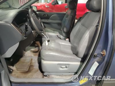 Zdjęcie 7 z 13 samochodu: 2002 TOYOTA SIENNA LE VIN:4T3ZF13C42U437712 - miniatura