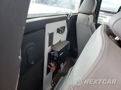 Zdjęcie 10 z 12 samochodu: 2016 CHEVROLET SILVERADO C3500 VIN:1GB3CYCG6GZ277466 - miniatura