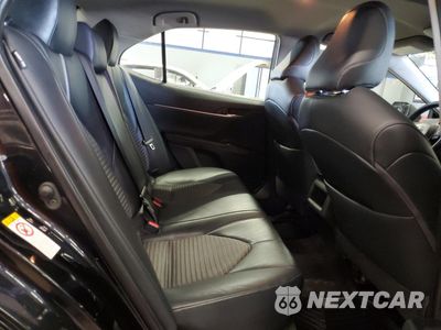 Zdjęcie 10 z 12 samochodu: 2019 TOYOTA CAMRY L VIN:4T1B11HK2KU685224 - miniatura
