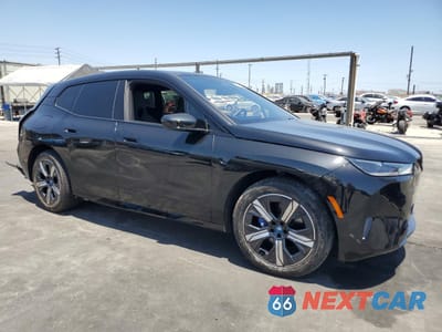 Czwarte zdjęcie samochodu z boku: 2024 BMW IX XDRIVE50 VIN:WB523CF08RCN90769 - miniatura