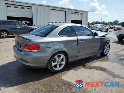 Trzecie zdjęcie samochodu z tyłu: 2010 BMW 128 I VIN:WBAUP7C55AVK76754 - miniatura