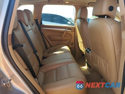 Zdjęcie 10 z 12 samochodu: 2008 PORSCHE CAYENNE VIN:WP1AA29P28LA20109 - miniatura