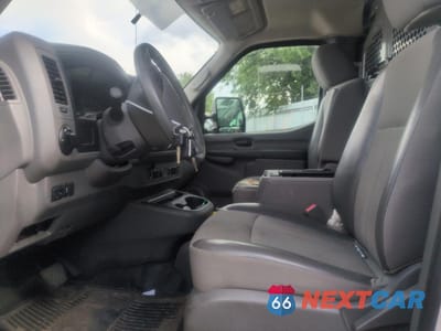 Zdjęcie 7 z 15 samochodu: 2018 NISSAN NV 2500 S VIN:1N6AF0KY6JN814970 - miniatura