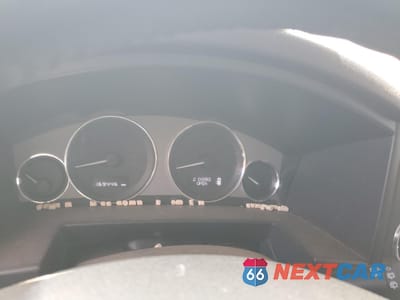 Zdjęcie 9 z 14 samochodu: 2010 JEEP COMMANDER LIMITED VIN:1J4RG5GT1AC137619 - miniatura