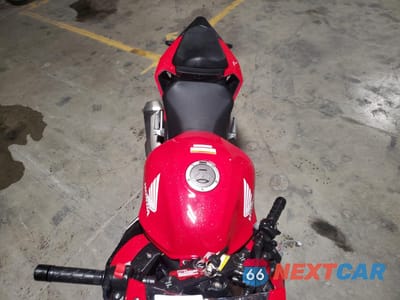 Piąte zdjęcie samochodu w środku: 2023 HONDA CBR500 RA VIN:MLHPC6256P5400687 - miniatura