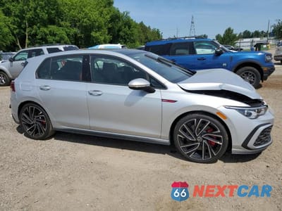 Czwarte zdjęcie samochodu z boku: 2024 VOLKSWAGEN GTI AUTOBAHN VIN:WVWVA7CD3RW20341X - miniatura