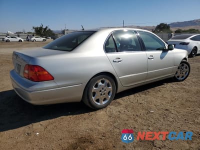 Trzecie zdjęcie samochodu z tyłu: 2001 LEXUS LS 430 VIN:JTHBN30F010005957 - miniatura