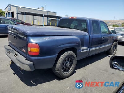 Trzecie zdjęcie samochodu z tyłu: 2000 GMC NEW SIERRA C1500 VIN:1GTEC19T9YZ267502 - miniatura