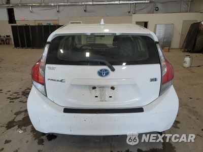 Zdjęcie 6 z 13 samochodu: 2016 TOYOTA PRIUS C VIN:JTDKDTB3XG1134265 - miniatura