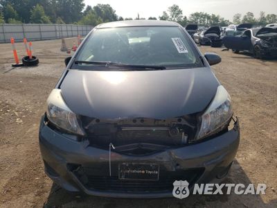 Piąte zdjęcie samochodu w środku: 2014 TOYOTA YARIS VIN:JTDJTUD38ED585711 - miniatura