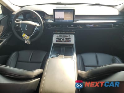 Zdjęcie 8 z 13 samochodu: 2024 LINCOLN AVIATOR VIN:5LM5J6XC8RGL03949 - miniatura