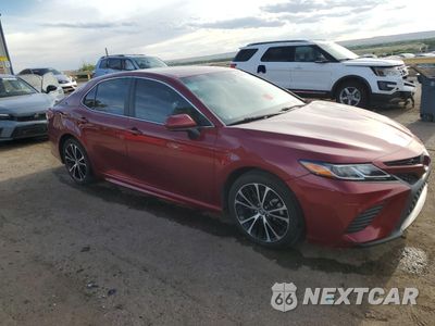 Czwarte zdjęcie samochodu z boku: 2018 TOYOTA CAMRY L VIN:4T1B11HK0JU660272 - miniatura