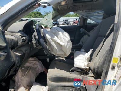 Zdjęcie 7 z 12 samochodu: 2017 LEXUS IS 200T VIN:JTHBA1D21G5015710 - miniatura