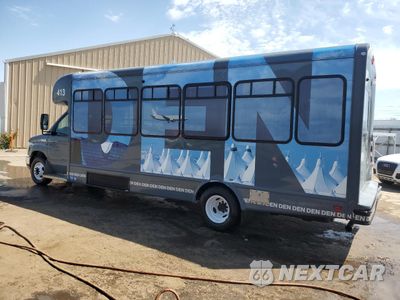Drugie zdjęcie samochodu z przodu: 2022 FORD ECONOLINE E450 SUPER DUTY CUTAWAY VAN VIN:1FDFE4FN6NDC37755 - miniatura