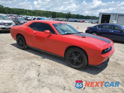 Czwarte zdjęcie samochodu z boku: 2010 DODGE CHALLENGER SE VIN:2B3CJ4DV2AH260518 - miniatura
