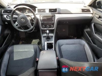 Zdjęcie 8 z 12 samochodu: 2012 VOLKSWAGEN PASSAT SE VIN:1VWBP7A37CC016010 - miniatura
