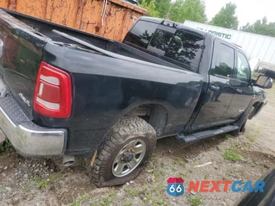 Trzecie zdjęcie samochodu z tyłu: 2022 RAM 2500 TRADESMAN VIN:3C6UR5CL9NG207619 - miniatura