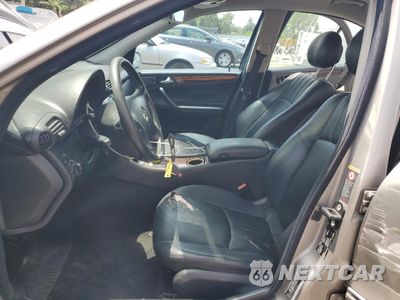 Zdjęcie 7 z 14 samochodu: 2005 MERCEDES-BENZ C 320 VIN:WDBRF64J35F581699 - miniatura