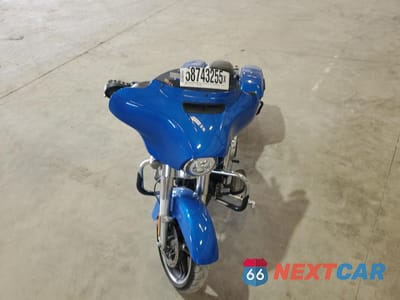 Piąte zdjęcie samochodu w środku: 2018 HARLEY-DAVIDSON FLHX STREET GLIDE VIN:1HD1KBC19JB636662 - miniatura
