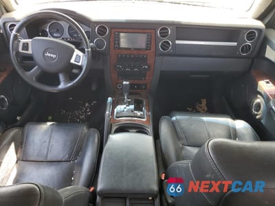 Zdjęcie 8 z 14 samochodu: 2010 JEEP COMMANDER LIMITED VIN:1J4RG5GT1AC137619 - miniatura