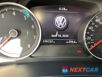 Zdjęcie 8 z 10 samochodu: 2014 VOLKSWAGEN TOUAREG V6 VIN:WVGEF9BP7ED003332 - miniatura