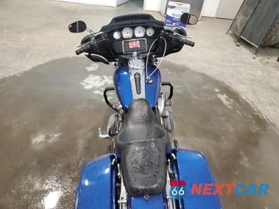 Zdjęcie 6 z 10 samochodu: 2017 HARLEY-DAVIDSON FLHX STREET GLIDE VIN:1HD1KBC12HB608244 - miniatura
