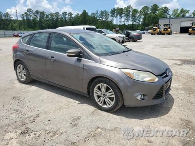 Czwarte zdjęcie samochodu z boku: 2012 FORD FOCUS SEL VIN:1FAHP3M27CL247455 - miniatura