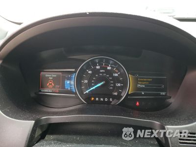 Zdjęcie 9 z 13 samochodu: 2017 FORD EXPLORER XLT VIN:1FM5K8D88HGD45757 - miniatura