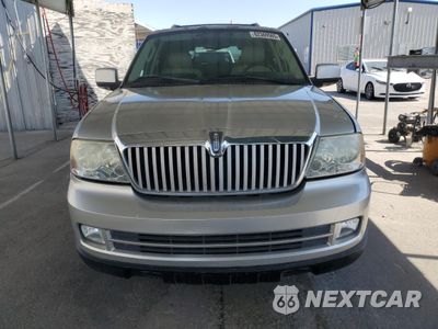 Piąte zdjęcie samochodu w środku: 2005 LINCOLN NAVIGATOR VIN:5LMFU28545LJ20716 - miniatura