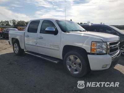 Czwarte zdjęcie samochodu z boku: 2011 CHEVROLET SILVERADO C1500 LT VIN:3GCPCSE02BG172054 - miniatura