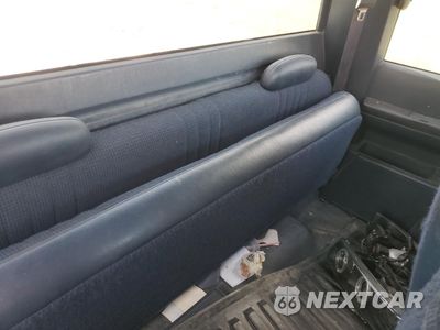Zdjęcie 10 z 12 samochodu: 2000 CHEVROLET GMT-400 K2500 VIN:1GCGK29R2YF428215 - miniatura