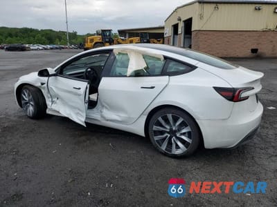 Drugie zdjęcie samochodu z przodu: 2024 TESLA MODEL 3 VIN:5YJ3E1EB9RF802155 - miniatura