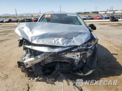 Piąte zdjęcie samochodu w środku: 2023 TOYOTA CAMRY LE VIN:4T1C11AK2PU112152 - miniatura