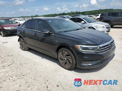 Czwarte zdjęcie samochodu z boku: 2019 VOLKSWAGEN JETTA SEL PREMIUM VIN:3VWG57BU8KM204289 - miniatura