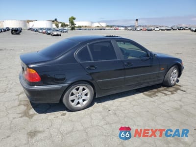 Trzecie zdjęcie samochodu z tyłu: 2001 BMW 325 I VIN:WBAAV33471FU81088 - miniatura