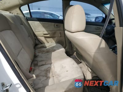 Zdjęcie 10 z 12 samochodu: 2004 MAZDA 3 I VIN:JM1BK12F141165338 - miniatura